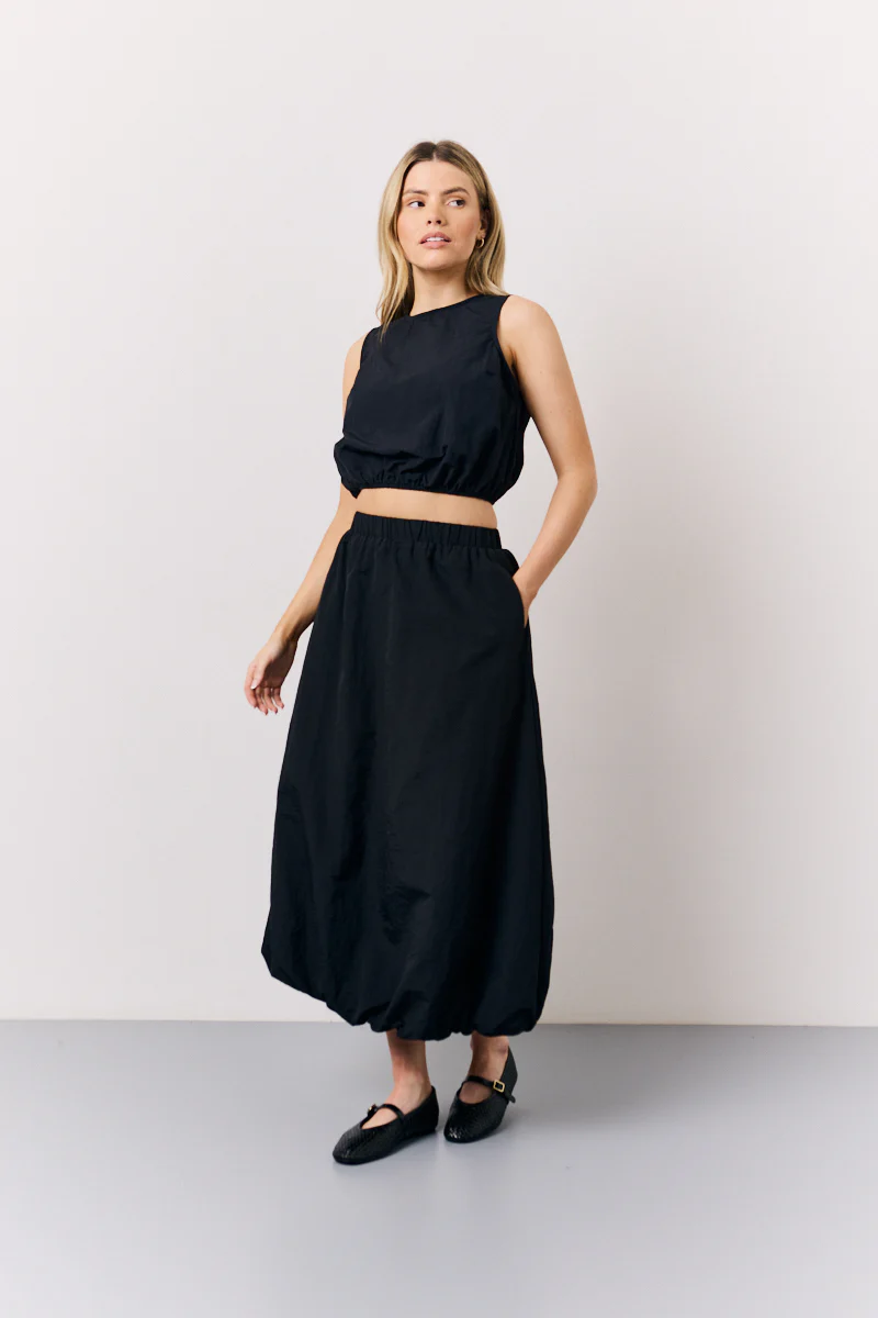 Black Balloon Co-Ord Crop Top - Image 2