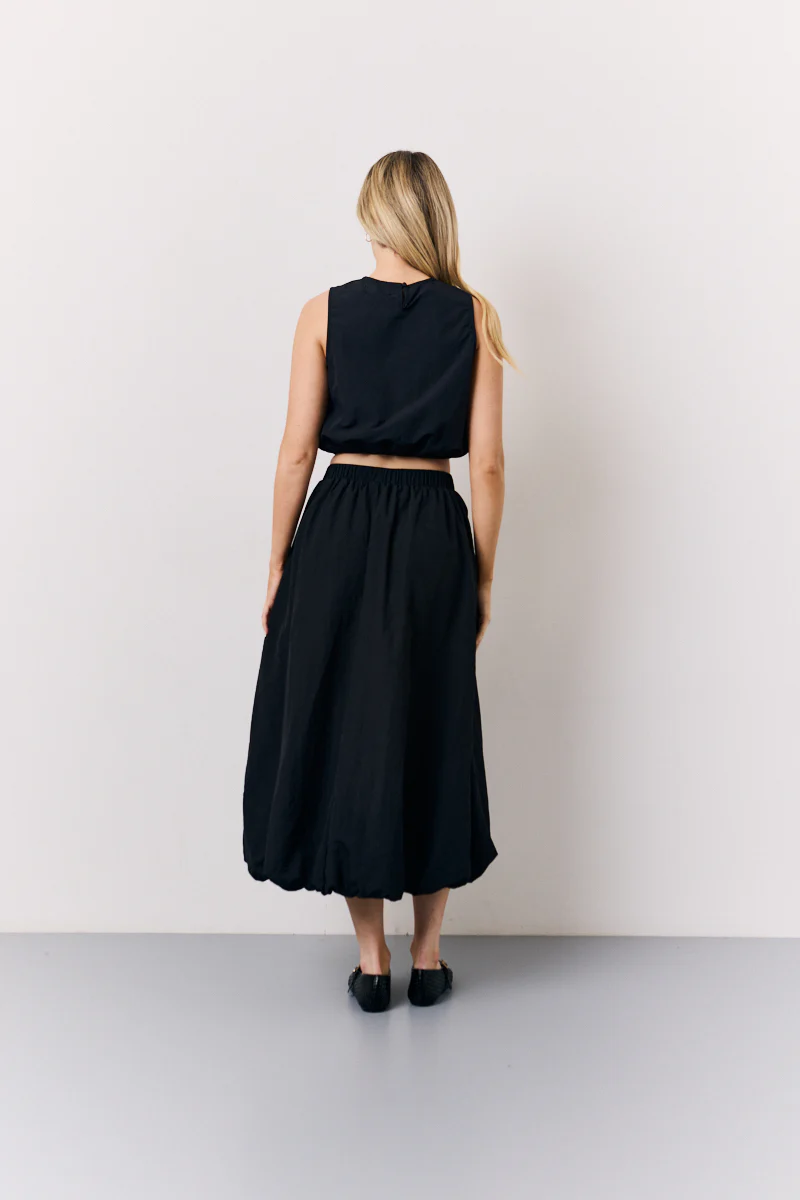 Black Balloon Co-Ord Crop Top - Image 4