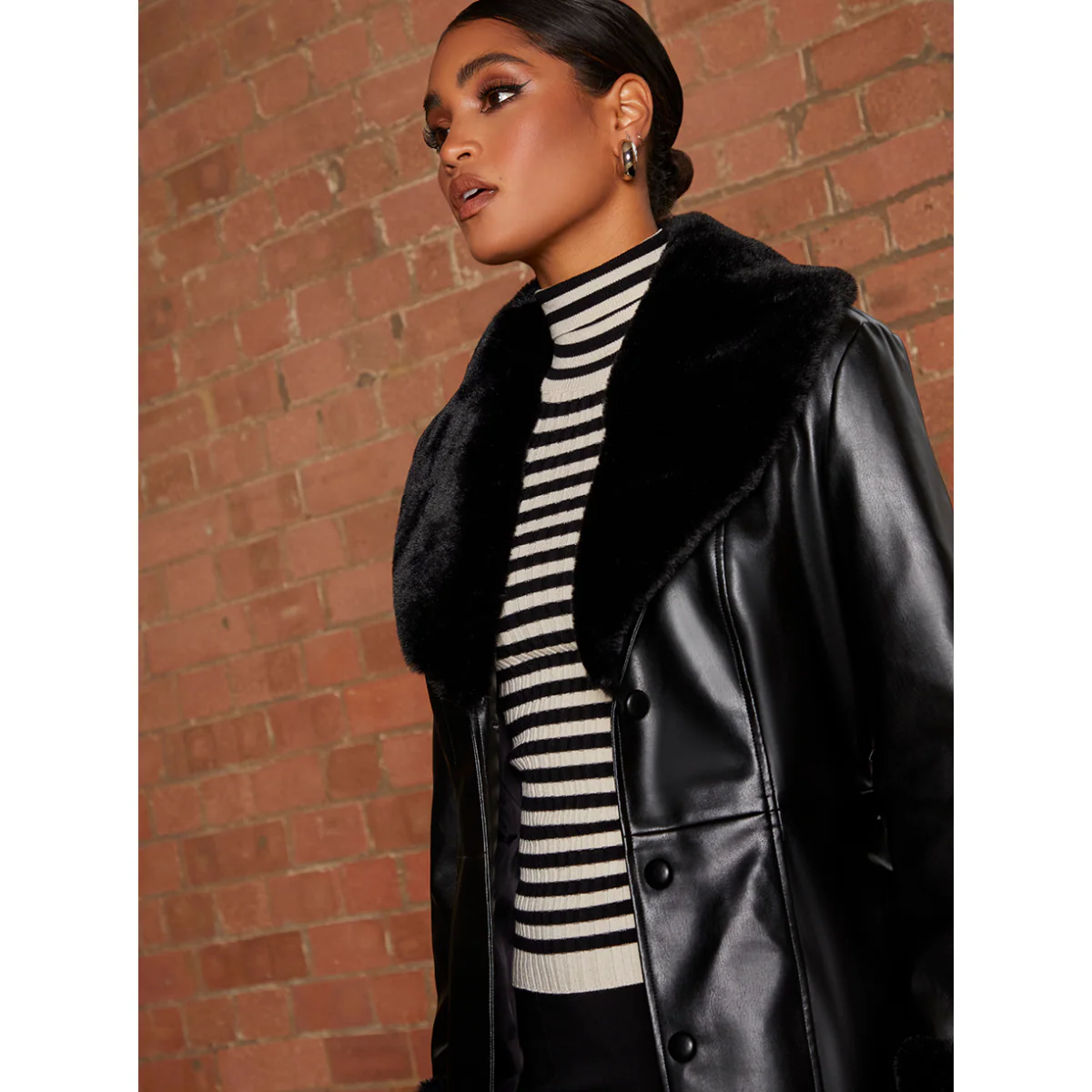 Chi Chi London Faux Leather Longline Coat with Faux Fur Trim in Black - Image 2