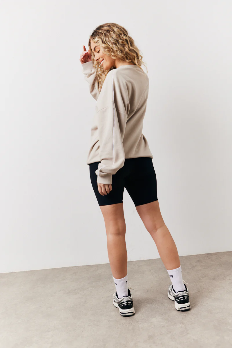 Stone Fits Leisure Club Graphic Oversized Sweatshirt - Image 3