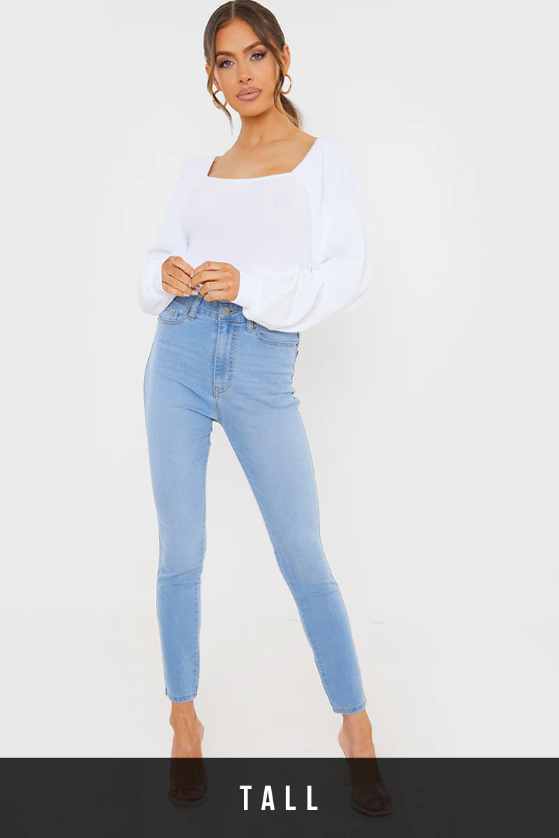 Light Wash Skinny Jeans - Image 17