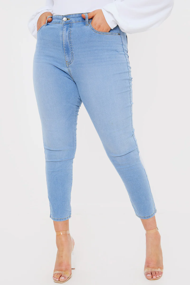 Light Wash Skinny Jeans - Image 7