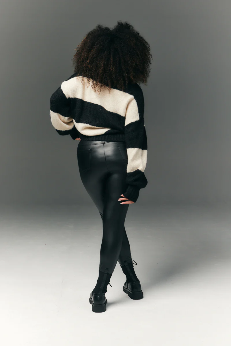 Perfect Sculpting High Waisted Leather Look Leggings With Back Pocket - Image 6
