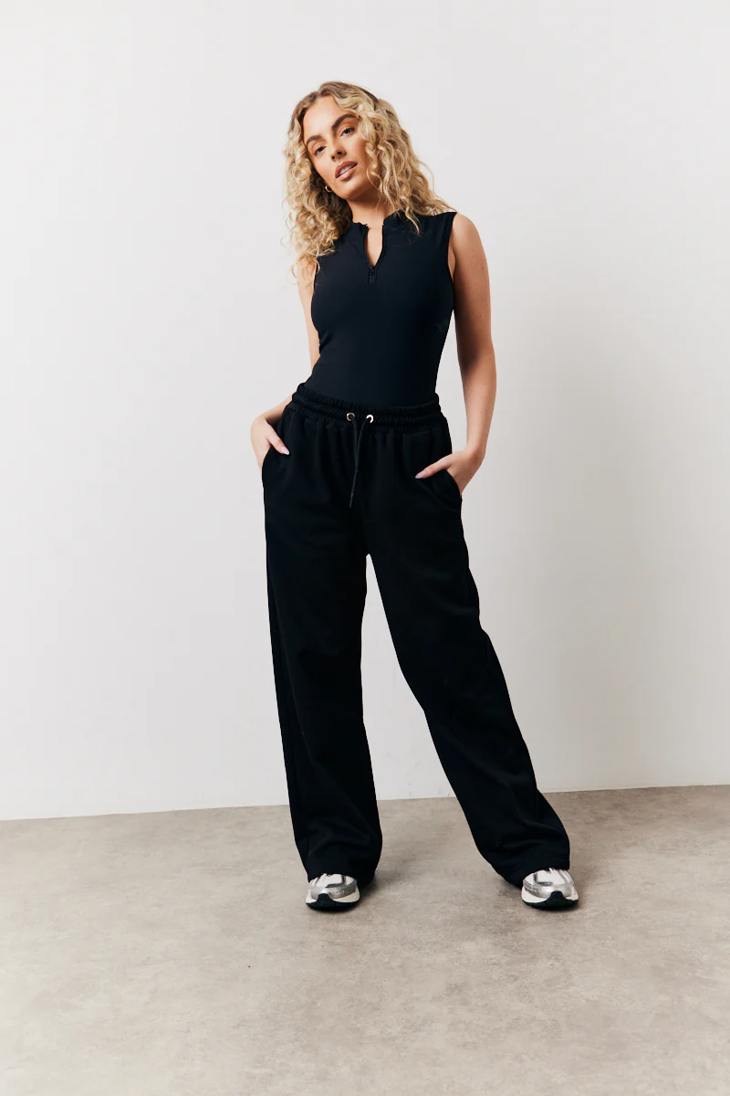 Black Built In Bra Sculpt & Control Zip Front Bodysuit - Image 2