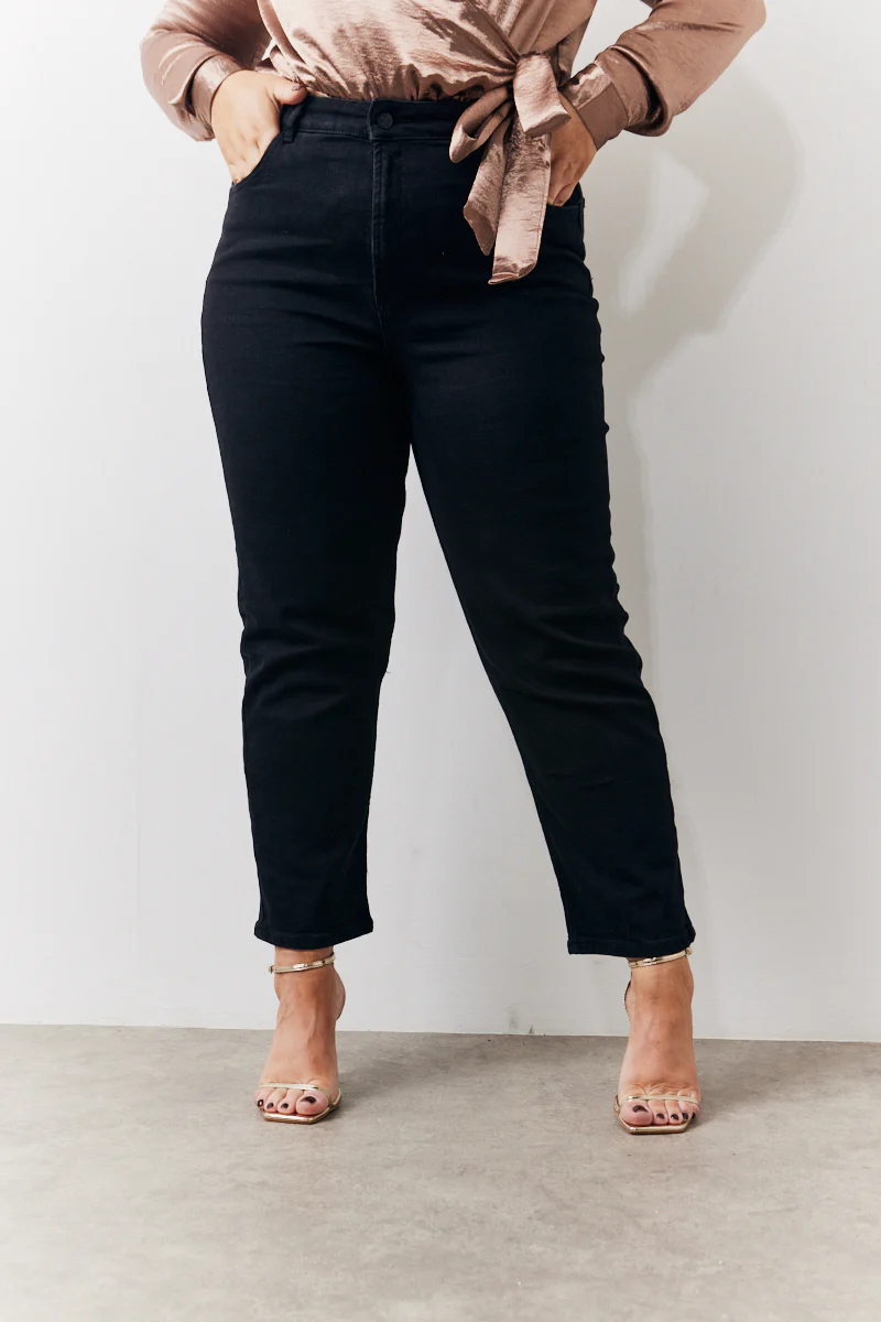 Straight Leg High Rise Ankle Grazer Jeans - Image 2