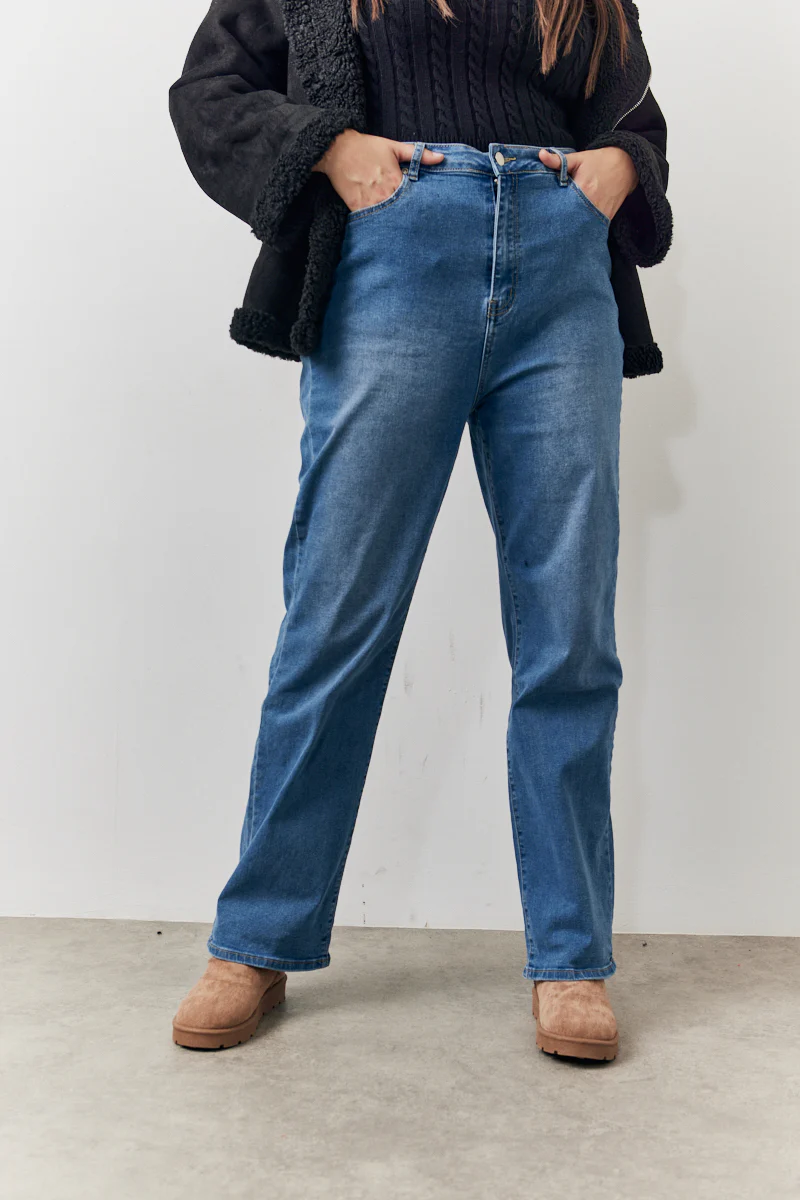 Straight Leg Jeans - Image 6